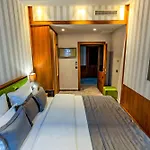 Heritage Krone Szálloda 4*
