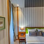 Heritage Krone Szálloda 4*