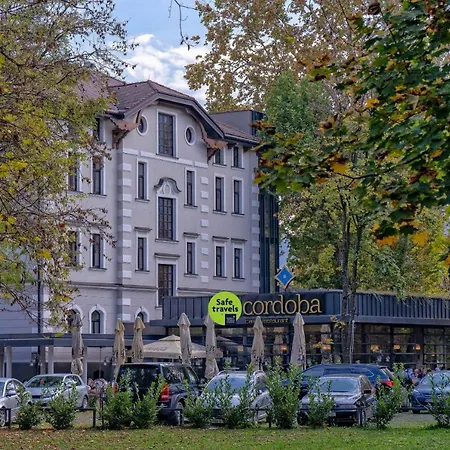 酒店 克朗传统酒店 Ilidža