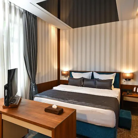 克朗传统酒店 4* Ilidža