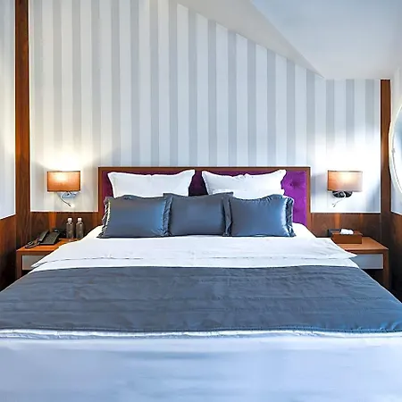 Hotel Heritage Krone 4*