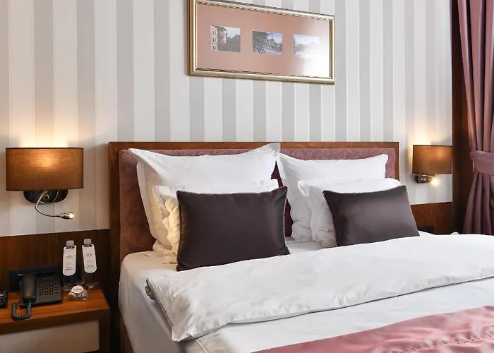 Heritage Hotel Krone Hotel 4*